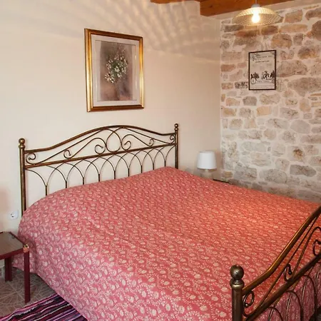 2 Lejlighedshotel Višnjan